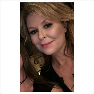 Meet your Posher, Sandy